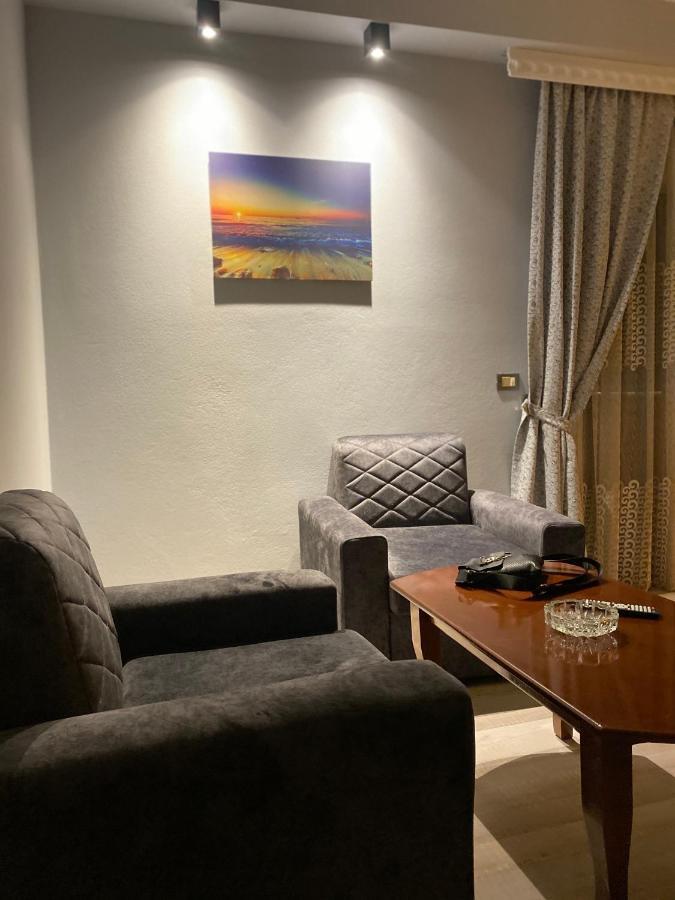 Hotel Jurgen Lezhë المظهر الخارجي الصورة