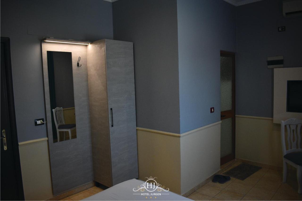 Hotel Jurgen Lezhë المظهر الخارجي الصورة