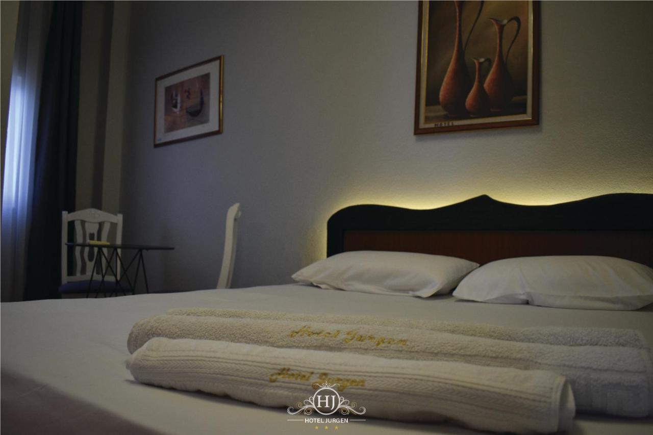 Hotel Jurgen Lezhë المظهر الخارجي الصورة