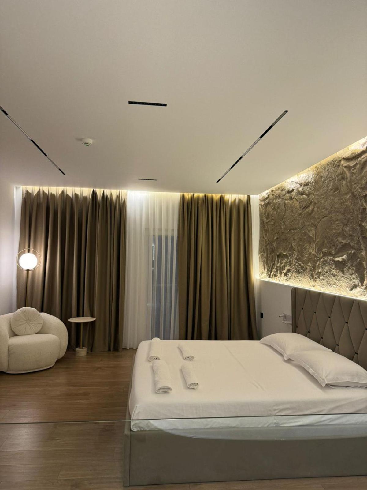 Hotel Jurgen Lezhë المظهر الخارجي الصورة